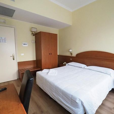 Hotel Laura Rom Eksteriør billede