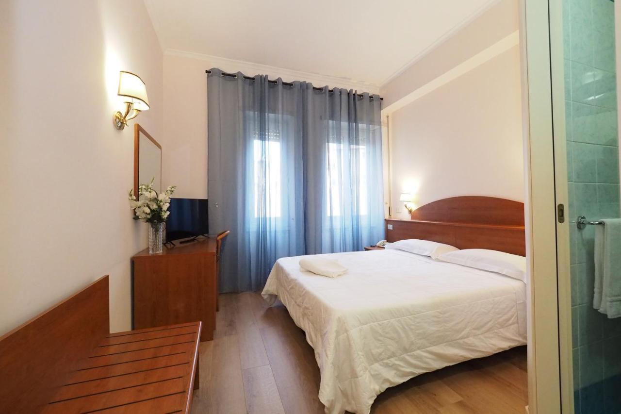 Hotel Laura Rom Eksteriør billede