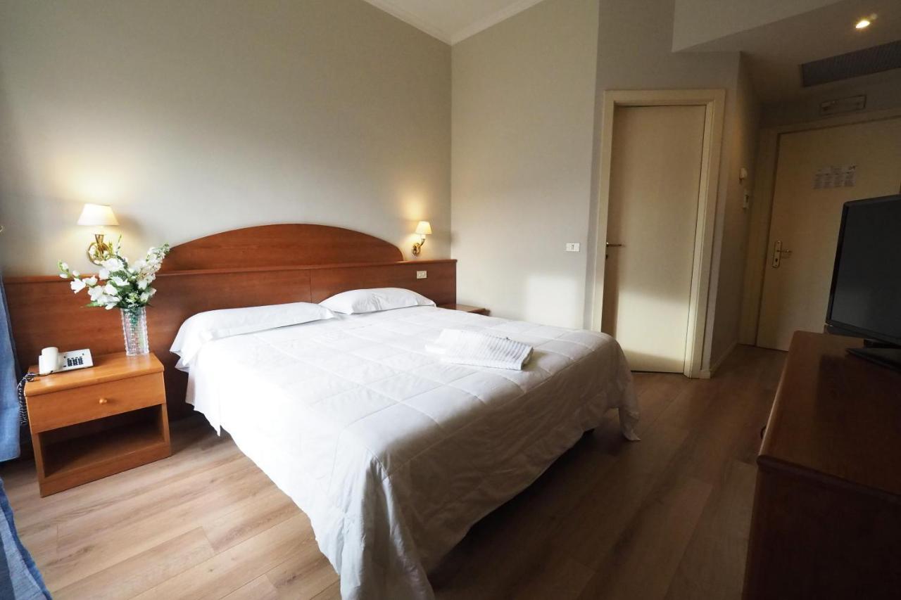 Hotel Laura Rom Eksteriør billede