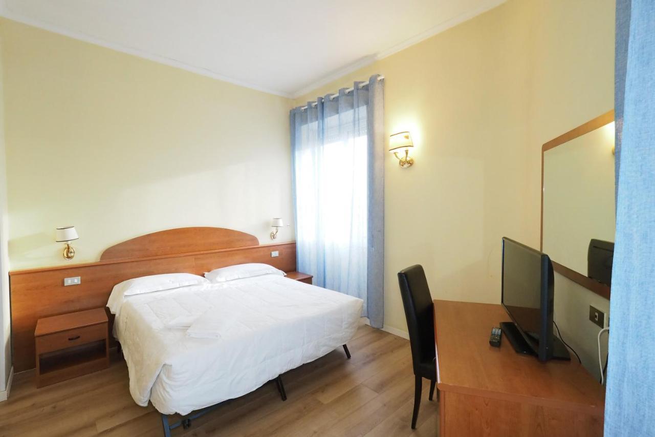 Hotel Laura Rom Eksteriør billede