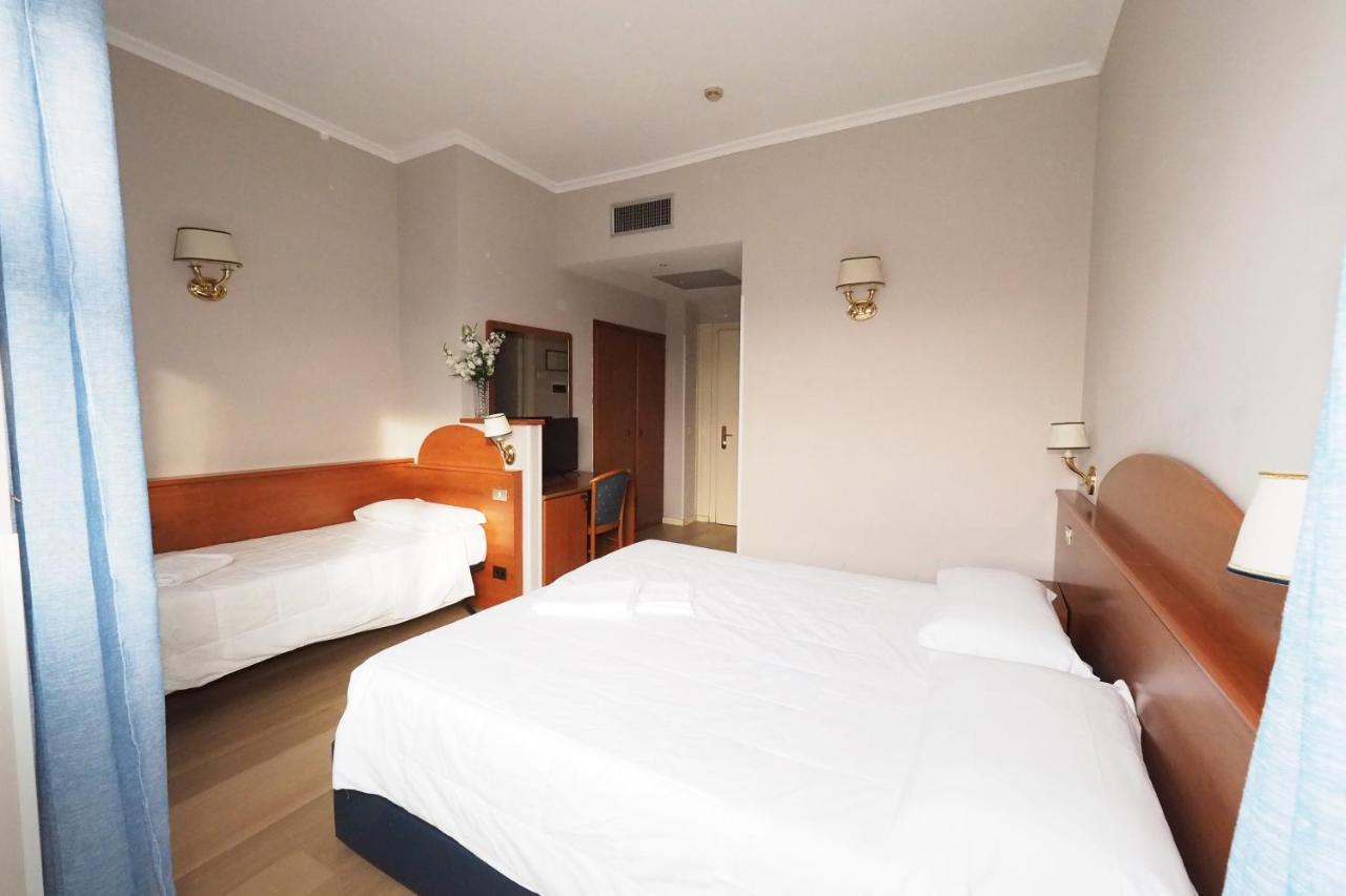 Hotel Laura Rom Eksteriør billede