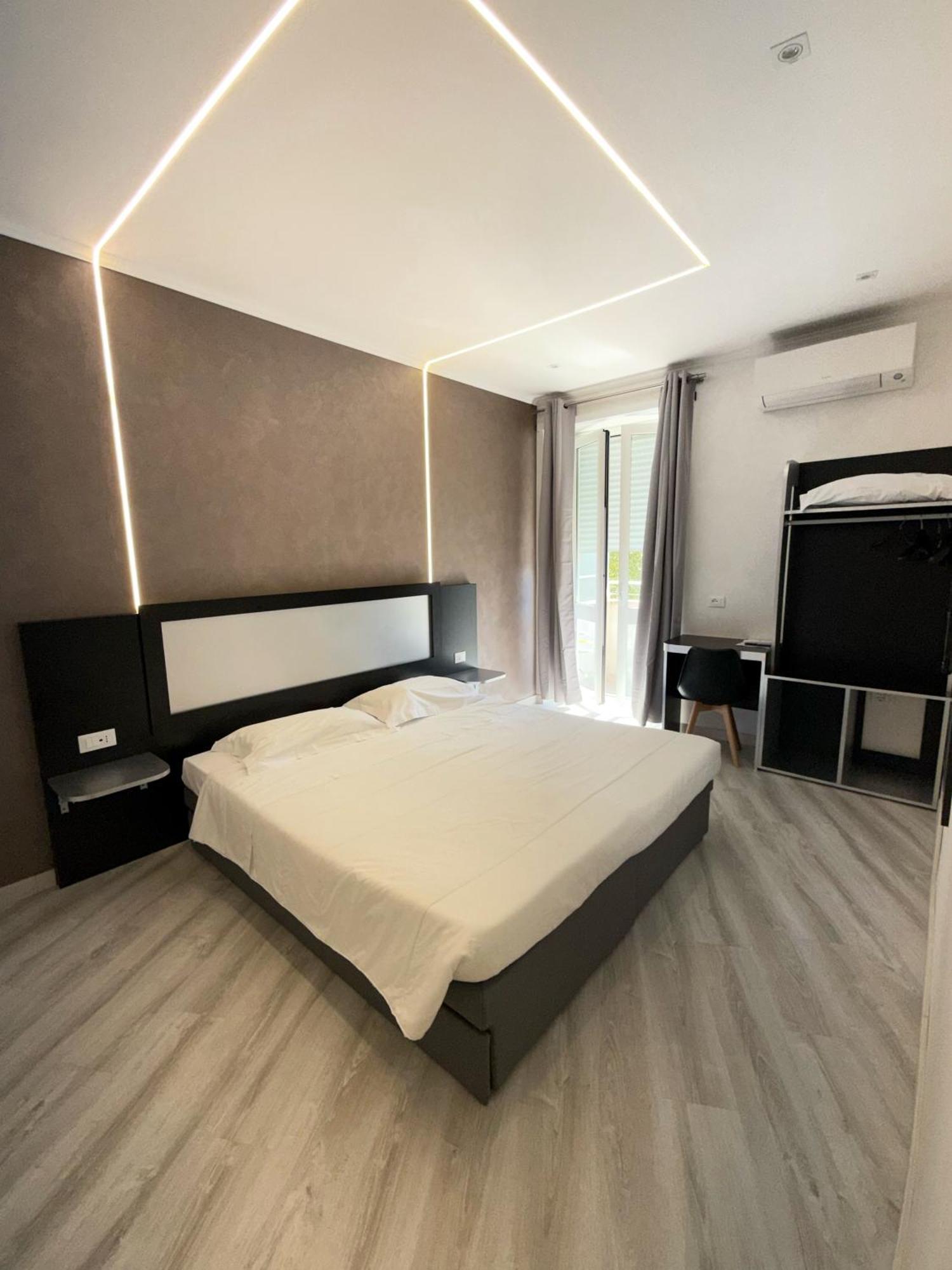 Hotel Laura Rom Eksteriør billede