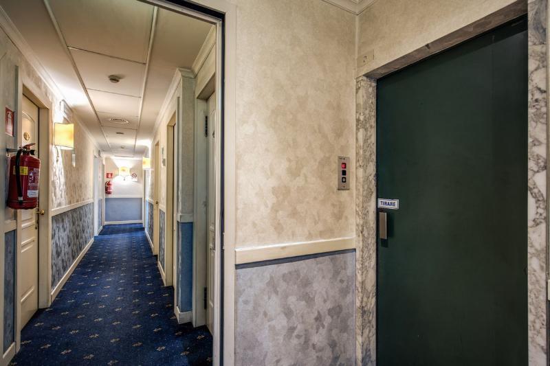 Hotel Laura Rom Eksteriør billede