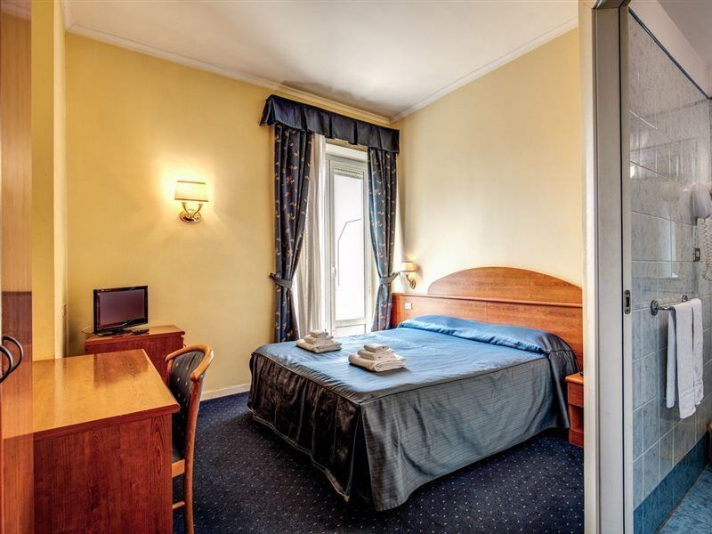 Hotel Laura Rom Eksteriør billede