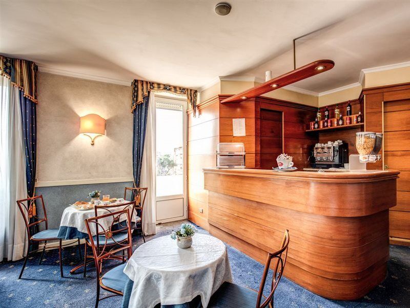 Hotel Laura Rom Eksteriør billede