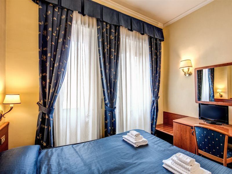 Hotel Laura Rom Eksteriør billede