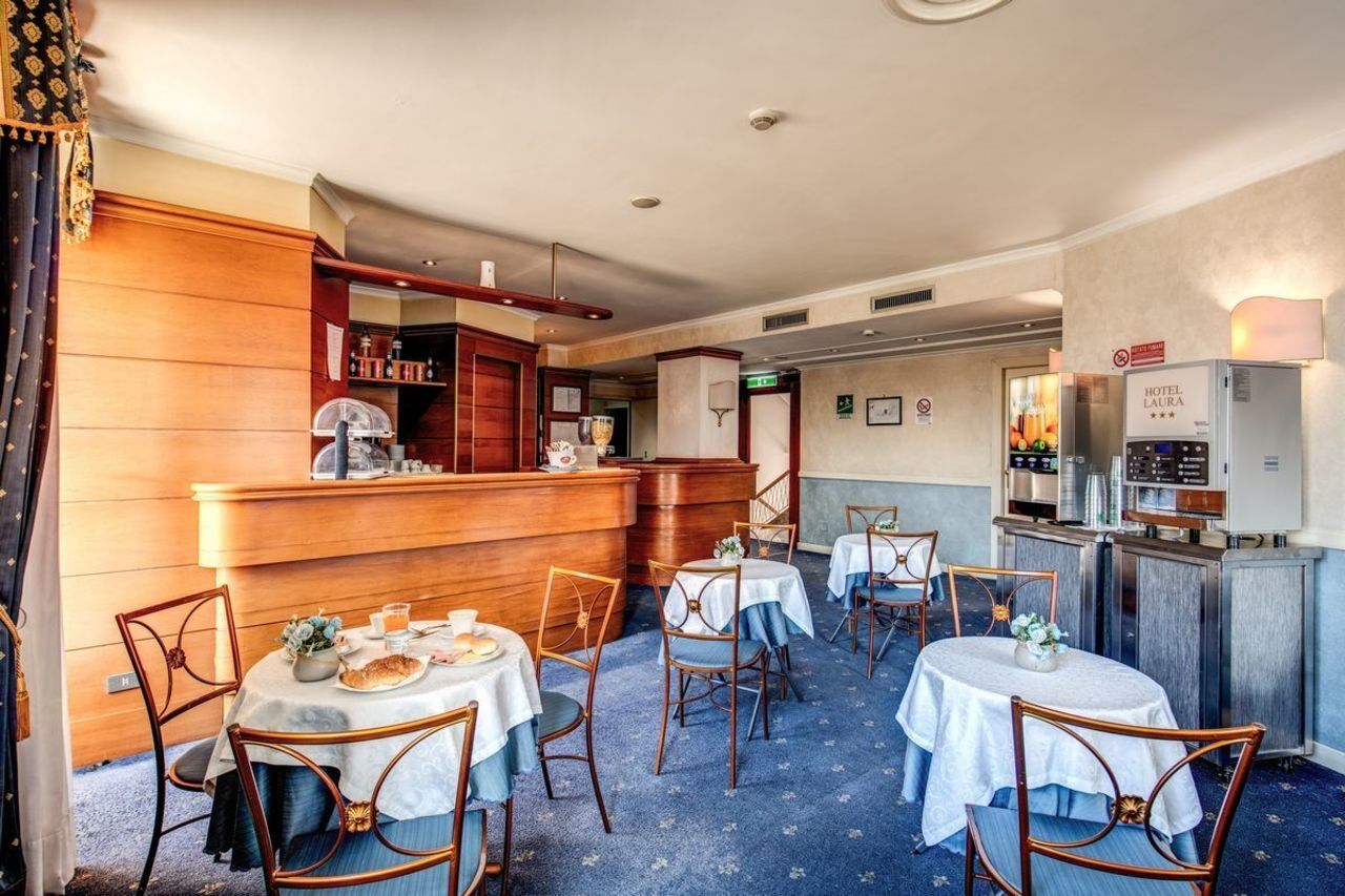 Hotel Laura Rom Eksteriør billede